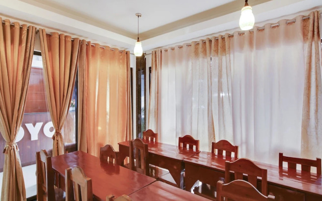 OYO 459 Offshore Hotel