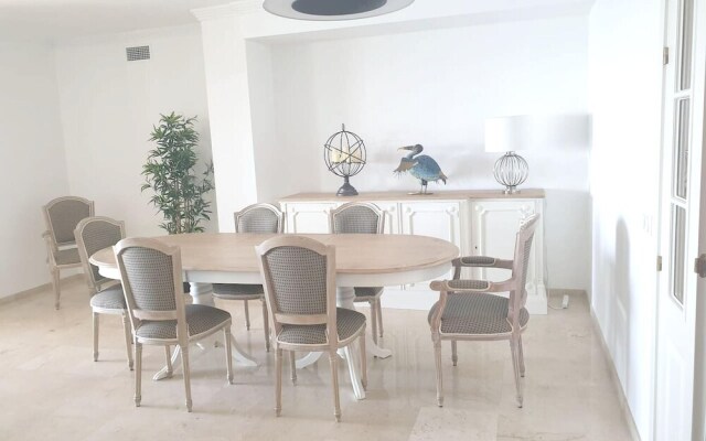 Apartment With 4 Bedrooms in Estepona, With Wonderful sea View, Furnished Balcony and Wifi