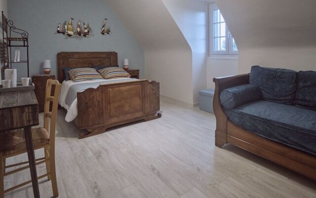 A L'ombre des Pommiers