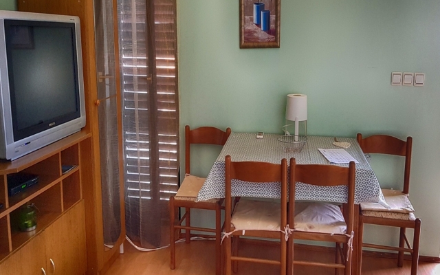 Holiday house Mare - 50 m from beach: Mandre, Island Pag