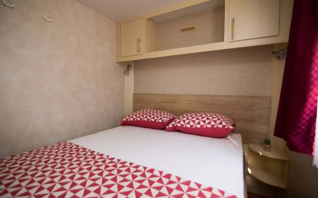 Mobile Home Frangipani 3