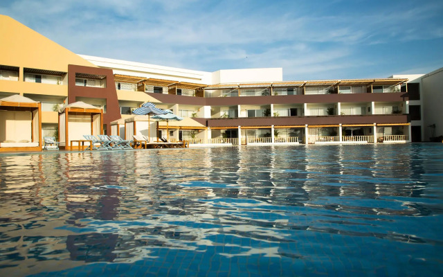 Aranwa Paracas Resort & Spa