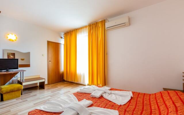 Classic Double Room in Dafinka Guest House