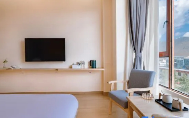 Lanyin | Moonlight in Shangri La's Heart | Oxygen Supply Resort Hotel (Songzanlin Temple Branch) – Guest Rooms – Shangri-La