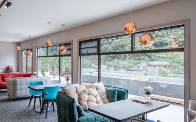 Grandlife Hot Spring Hotel