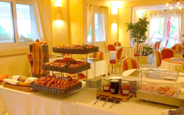 Hôtel Restaurant & Spa LE VAL MORET