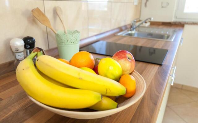 Apartments Lara & Luka