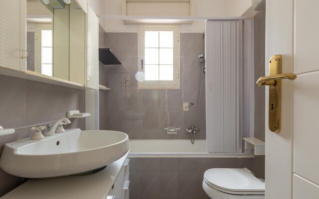 2401 Villetta Rosa by Barbarhouse