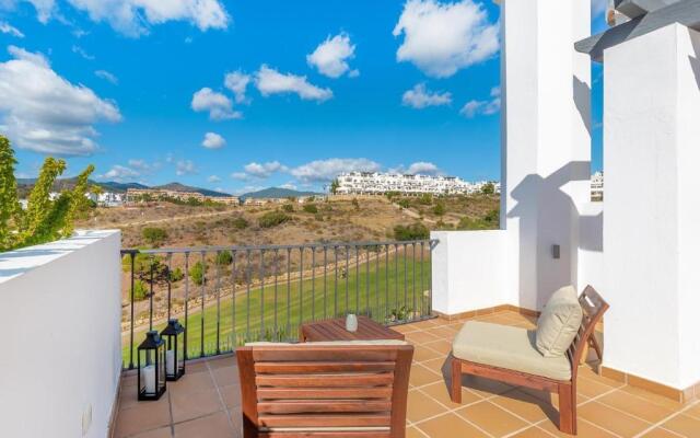 Amazing view to golf courses 14 pax