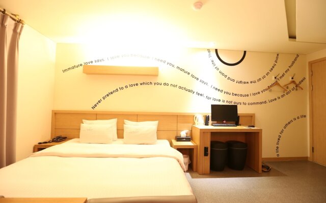Paju Miiz Hotel
