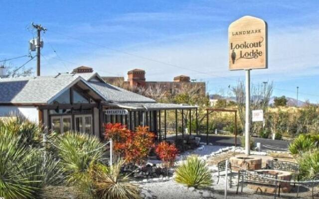 Landmark Lookout Lodge