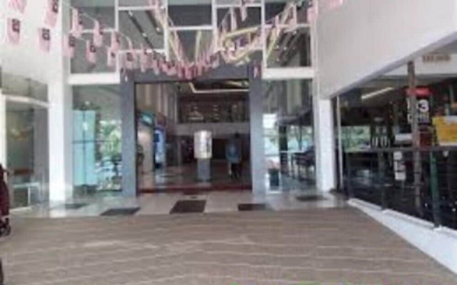 Amerin Mall Suites