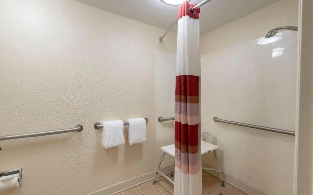 Red Roof Inn Columbia, MO