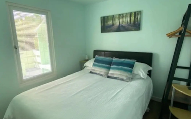 Snowdonia 1-bed Chalet, Sleeps 2, Stunning Views