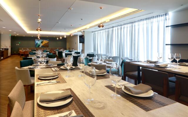 Holiday Inn Hotel And Suites Monterrey Apodaca Zona Airport by IHG