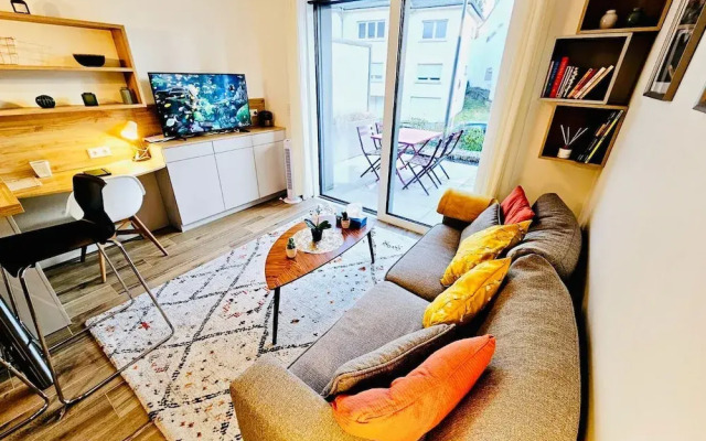 Lovely 1 bedroom flat with terrace
