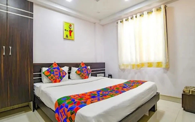 Fabhotel Grand Raj