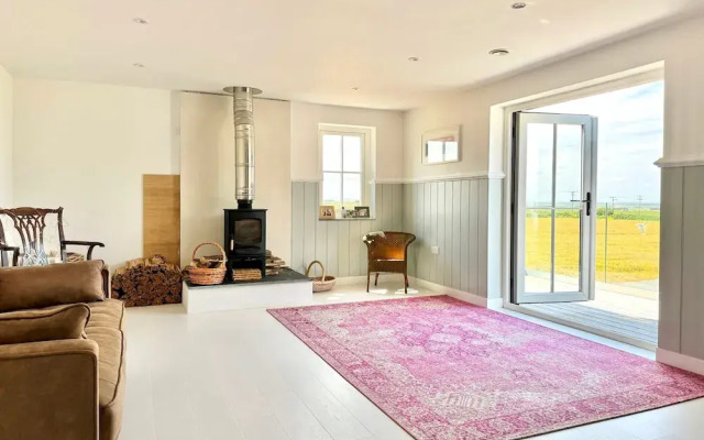 Seawynds Family Home With Far-reaching Sea Views