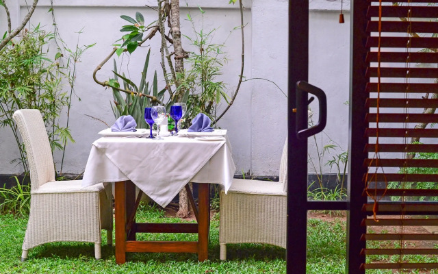 Colombo Court Hotel & Spa Resort