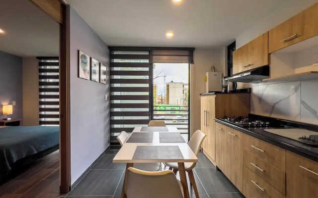 Cozy Apartment for 4 Guests with Parking