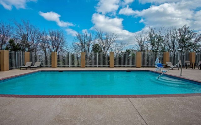La Quinta Inn & Suites Stephenville