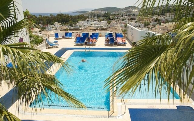 Club Alka Apart Hotel