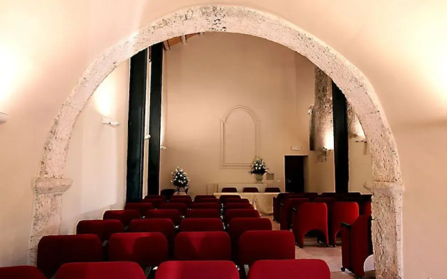 Villa Euchelia Resort