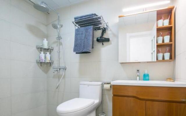 Xi'an Beilin·Small Goose Tower· Locals Apartment 00152240