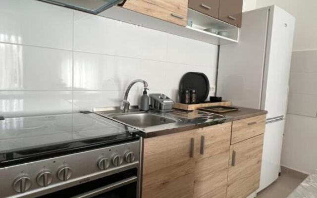 Delete 5 - Zemunske Kapije