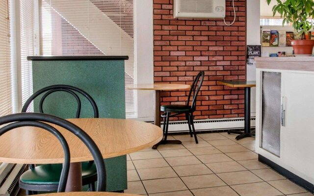 Econo Lodge Battle Creek