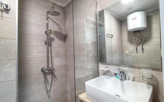 Leo Group Luxury Apartment 13-272A Sunrise Batumi