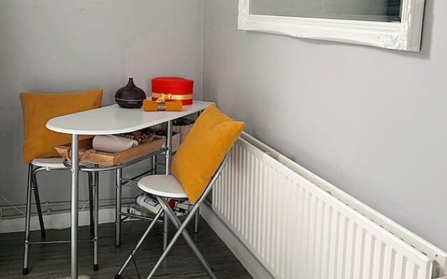 Commodious Studio Apartment in Westfield