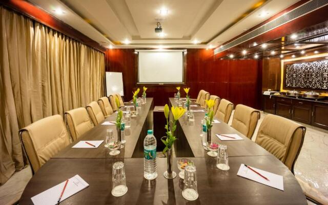 Hotel Shanti Palace