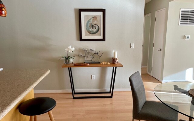 Lanikea Ocean View Apartment 2 Bedroom Condo by RedAwning