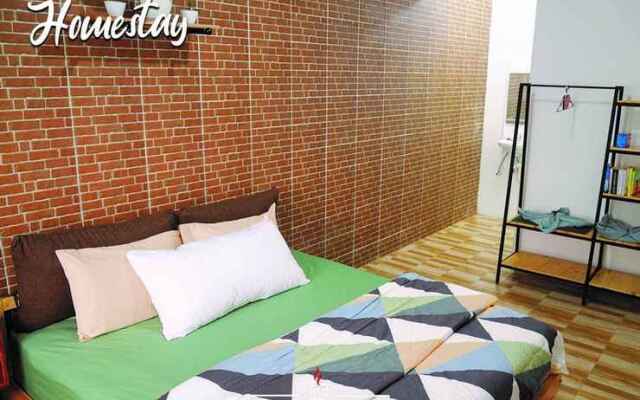 Petik Merah Homestay