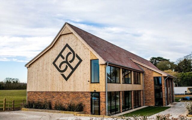 Baraset Barn