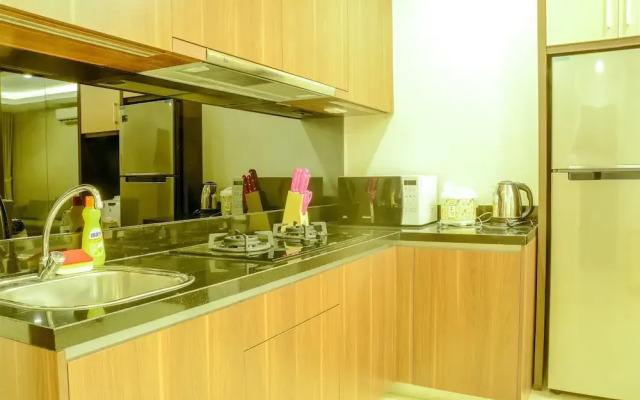 Spacious and Modern L'Avenue Apartment