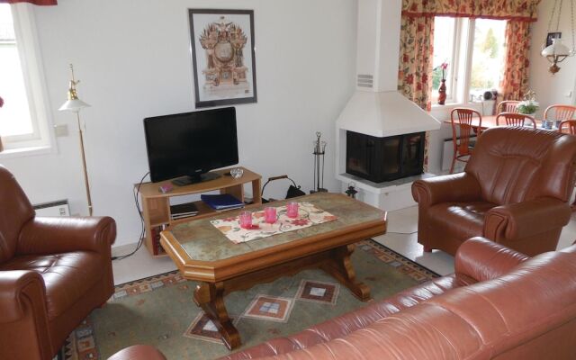 Awesome Home in Gärsnäs With 3 Bedrooms