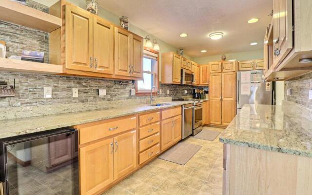 6061 - Bark O Lounge