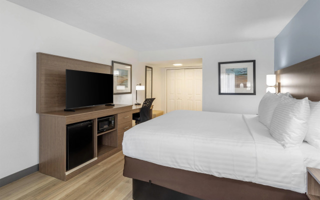 Best Western Palm Beach Lakes