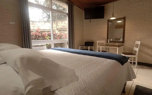 Hotel La Colonia