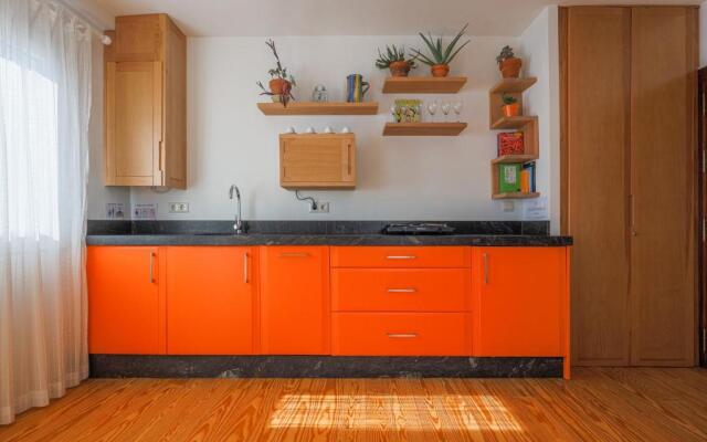 Cozy 1br Apt Recently Renovated in City Centre