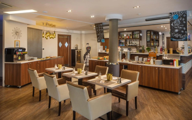 Kristály Hotel