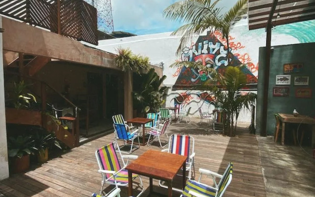 Ôvibe Party Hostel & Arts