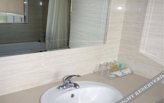 Longyuan Hotspring Holiday Hotel