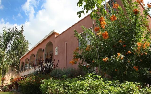 Kibbutz Country Lodging Shaar Hagolan