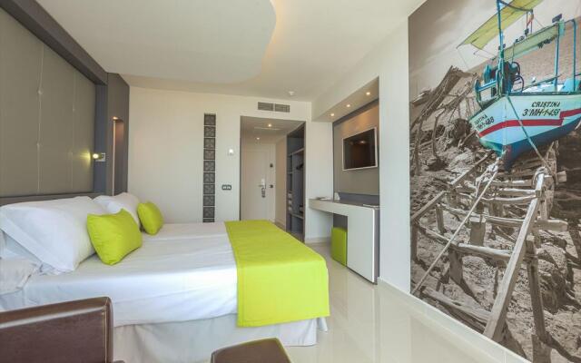 Sirenis Hotel Tres Carabelas & SPA
