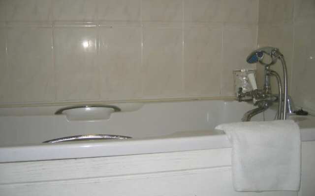 Well-located Dublin Apartment Beside Grand Canal