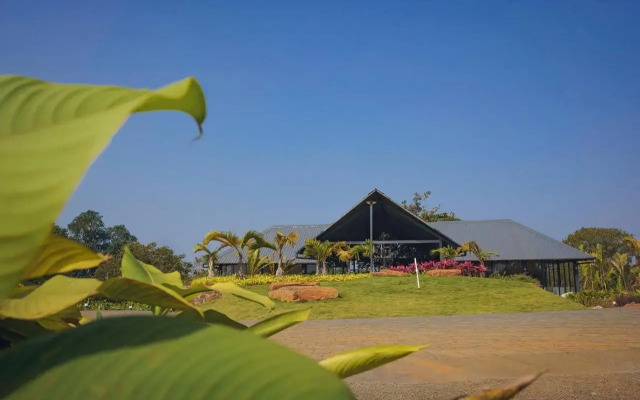 Canary Islands Resort & Spa, Lonavala
