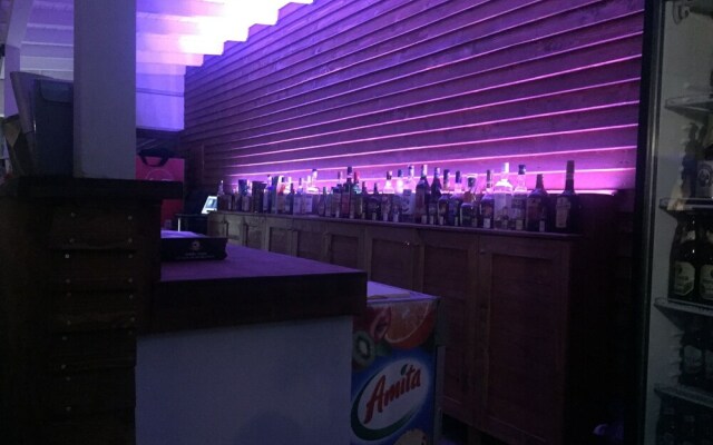Hotel Sunrise Cameria
